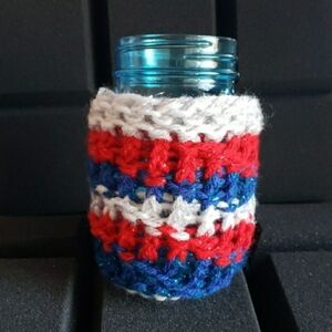Handmade patriotic knit can or jar koozie cozie